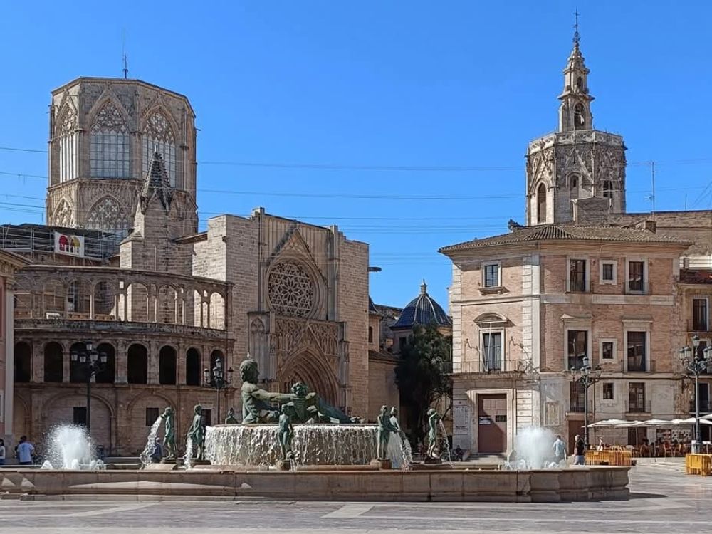 Plaza de la Virgen -Valencia, Espanha.